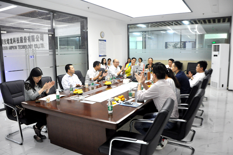 龍崗區(qū)平湖街道工商聯（商會）企業(yè)家蒞臨安培龍考察交流